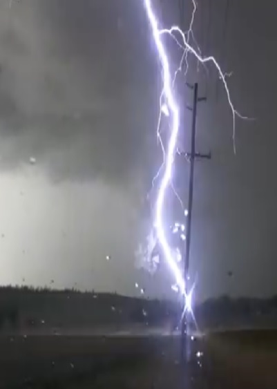lightningPole lightningPole